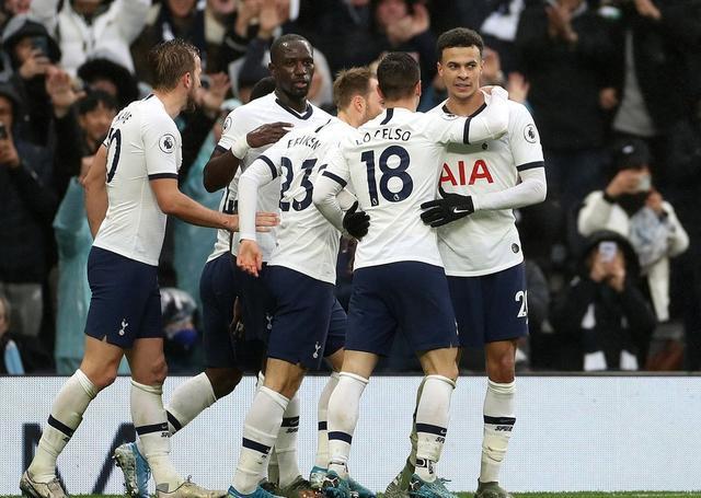  利物浦逆转热刺，萨拉赫绝杀创纪录  