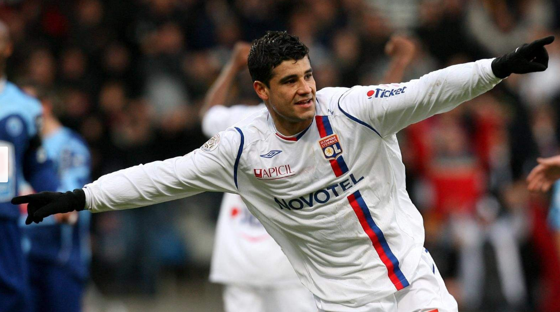  巴黎圣日耳曼主场大胜，法甲领头羊优势扩大